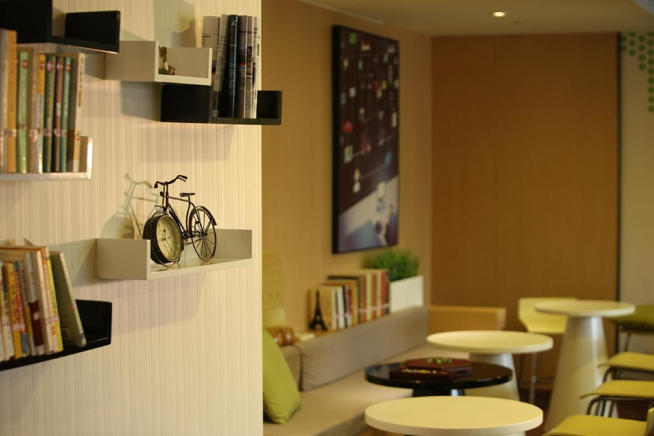 Iu Hotel Hezhou Bus Terminal Luaran gambar