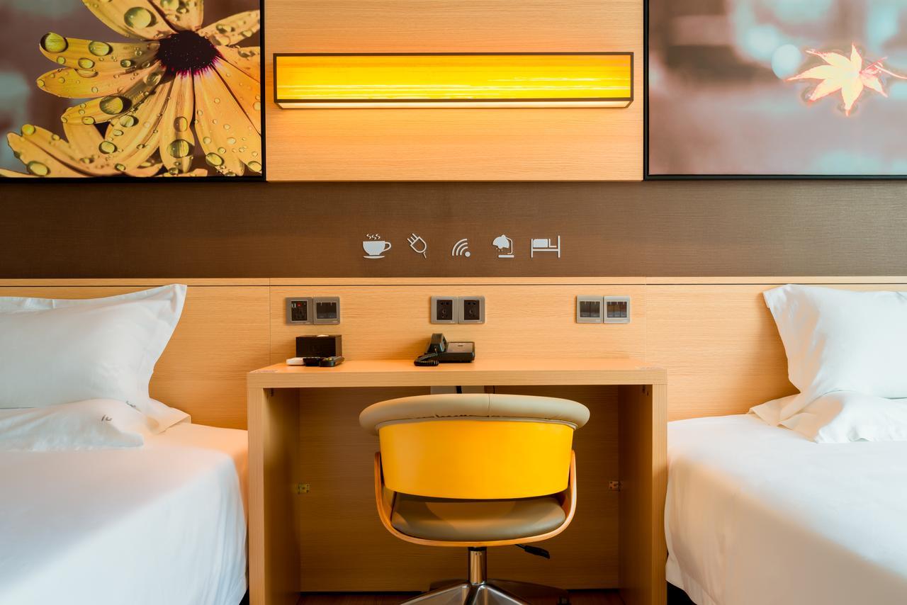 Iu Hotel Hezhou Bus Terminal Luaran gambar